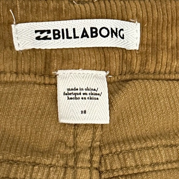 #9 Billabong Women’s Corduroy Shorts Frayed Cut Offs Button Fly Five Pocket - Picture 4 of 5